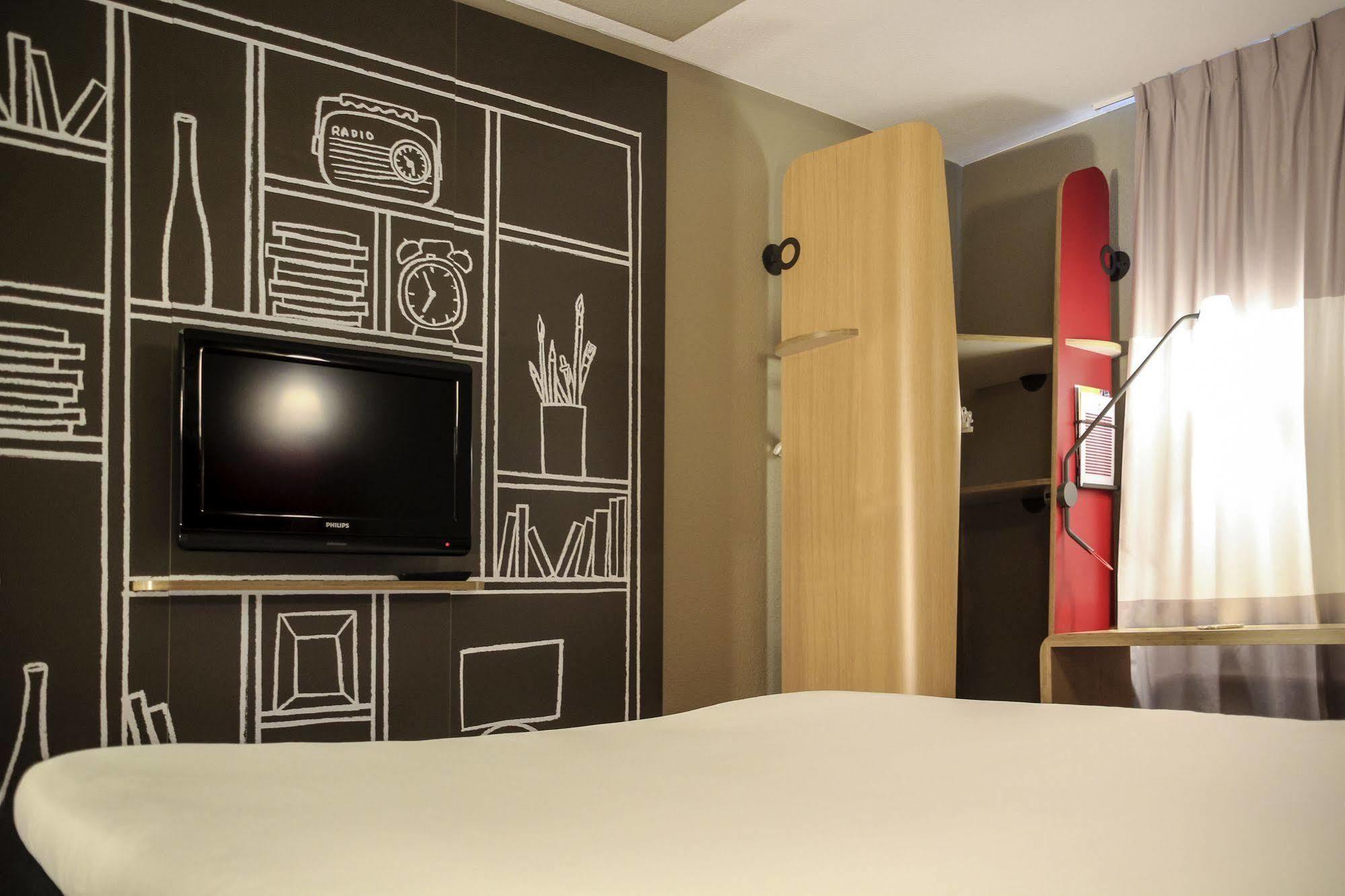 Ibis Centre Portland Street Manchester