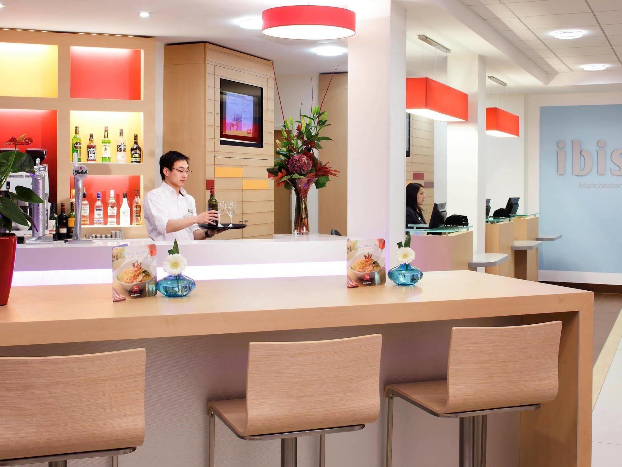 Ibis Centre Portland Street 3*